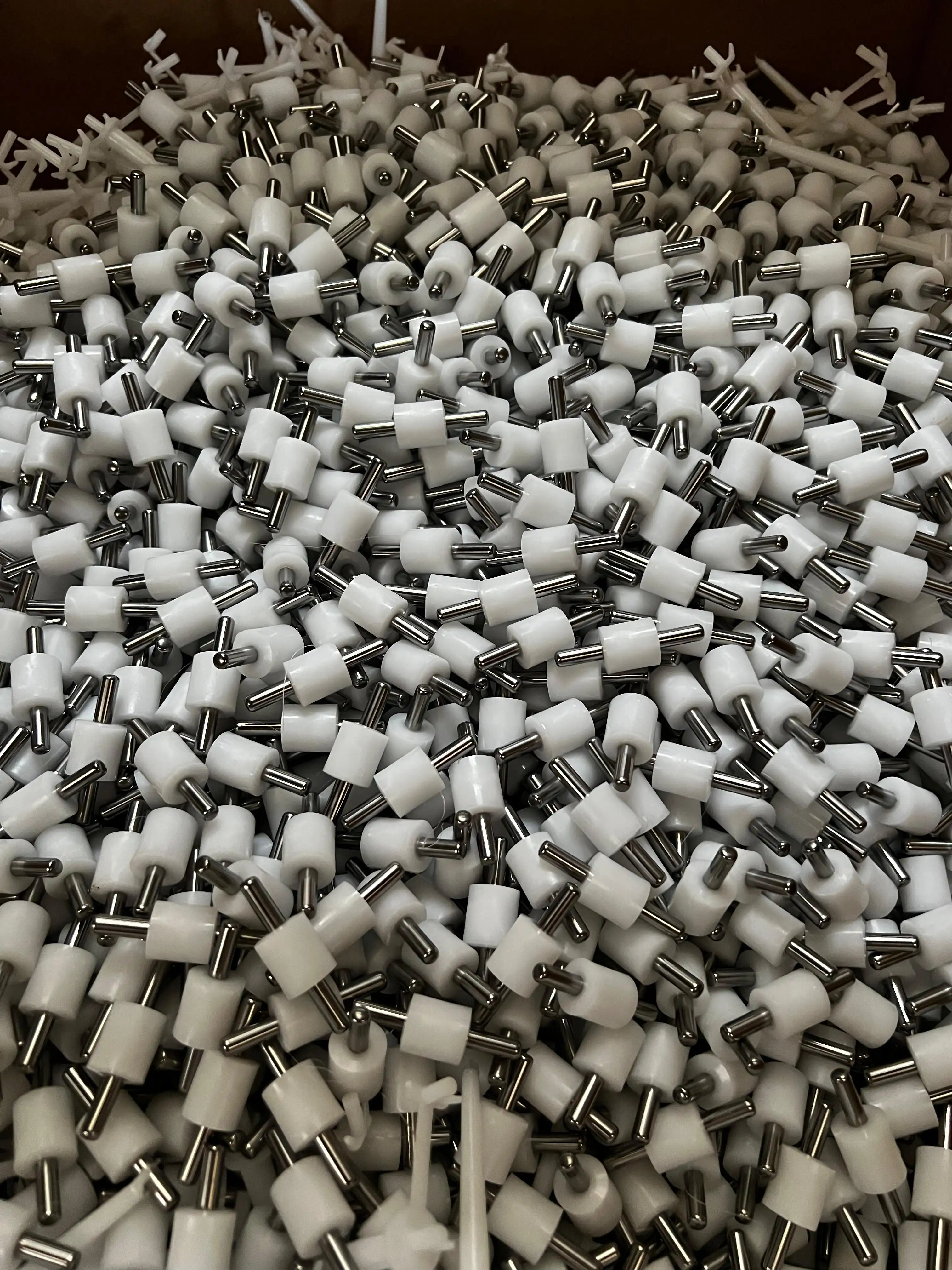 Componente in materiale plastico tecnico stampato a iniezione